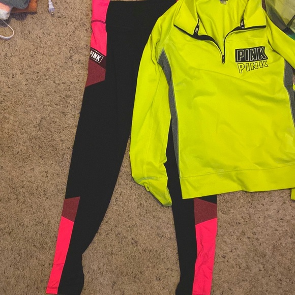 Pink yoga - Picture 1 of 1